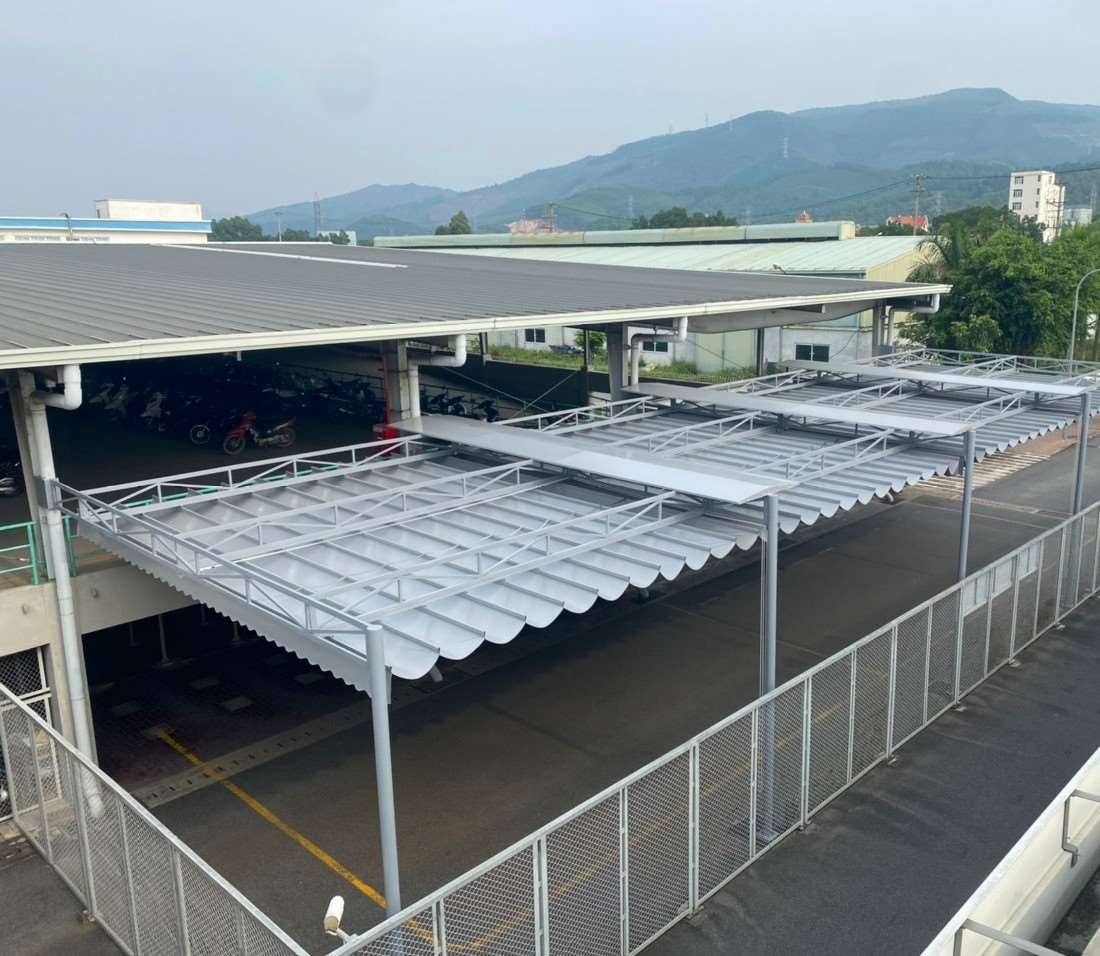 TIC　特殊技術　稼働屋根の設置